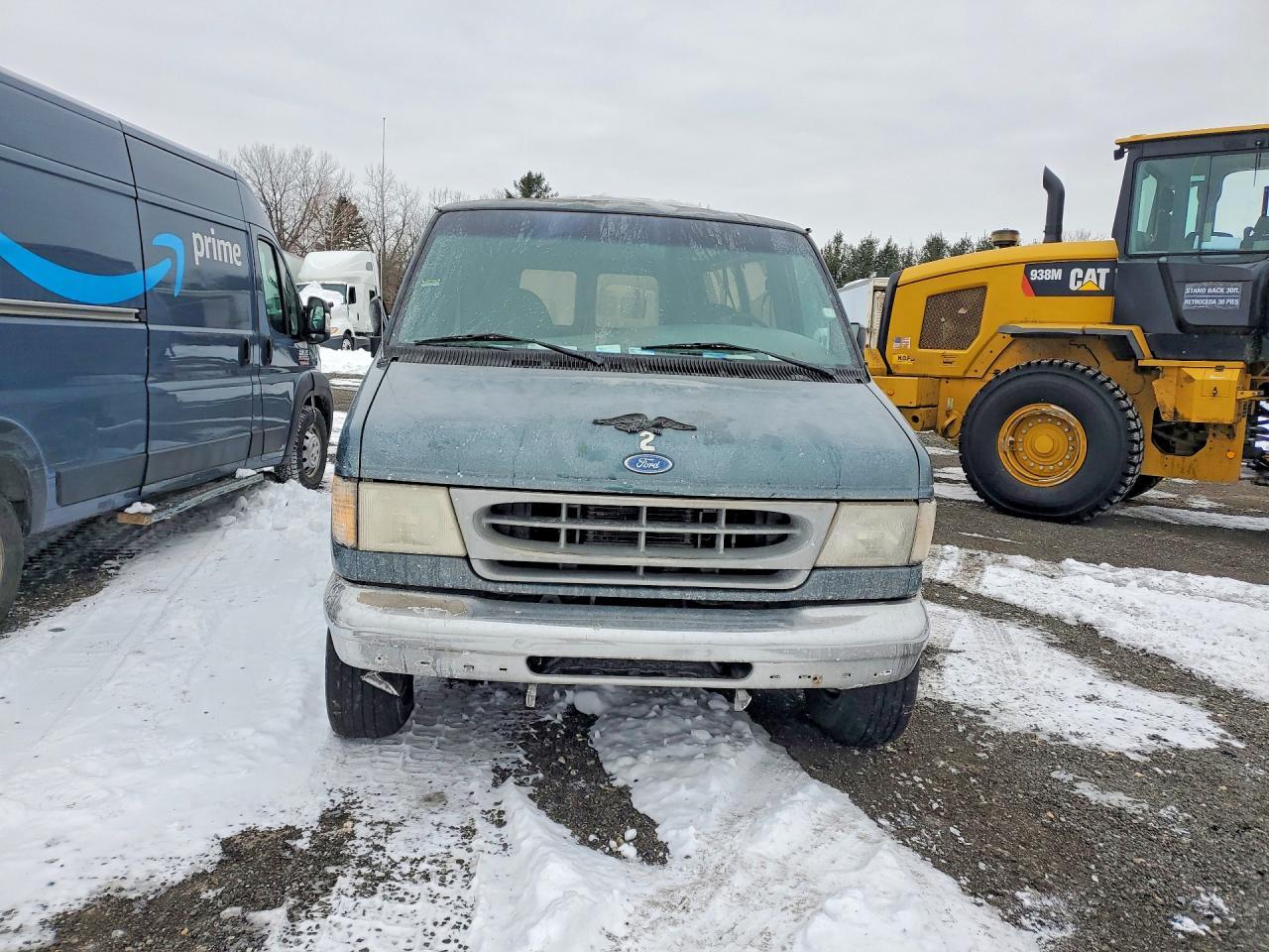 1997 Ford Club Wagon XL Super
