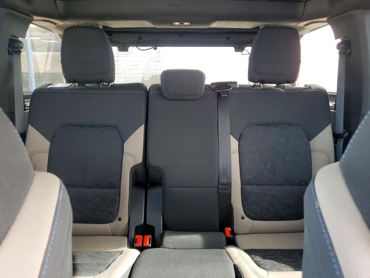 2023 Ford Bronco Base