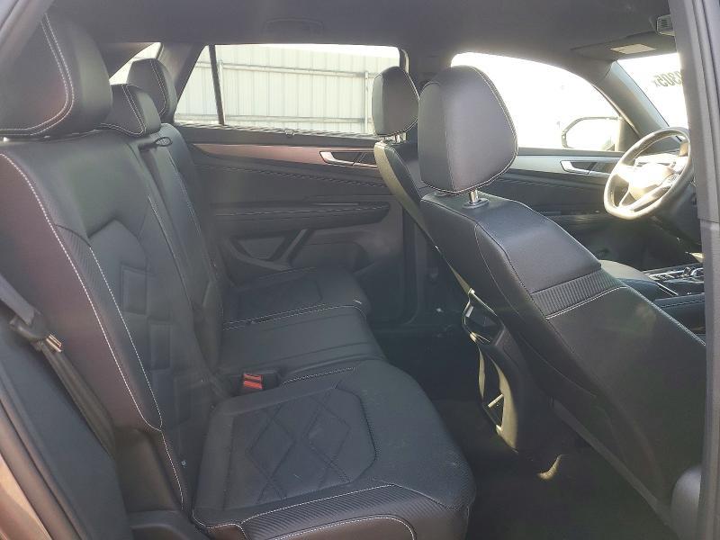 2025 Volkswagen Atlas Cross Sport se