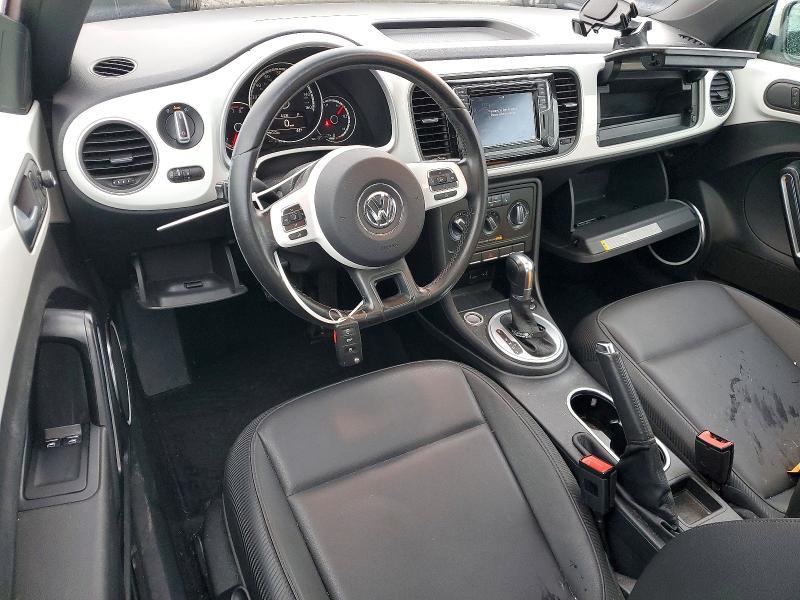 2016 Volkswagen Beetle se