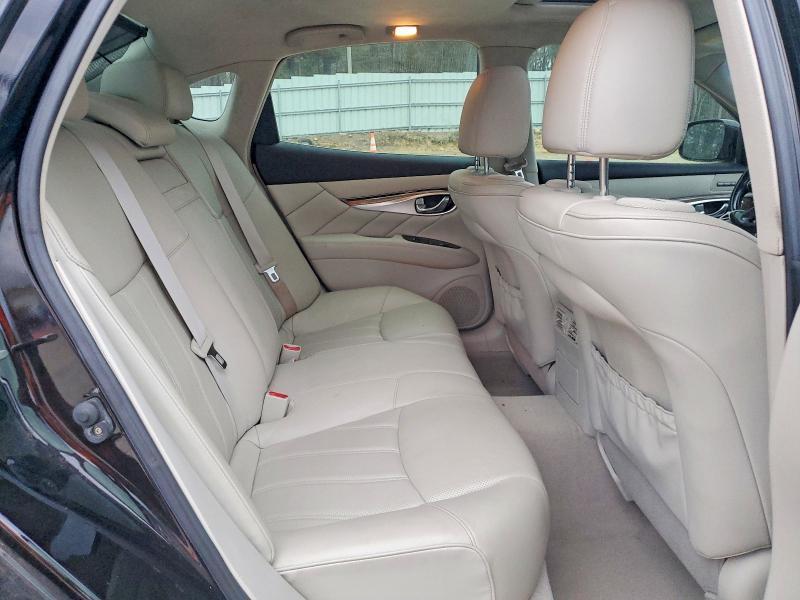 2011 Infiniti M37 x