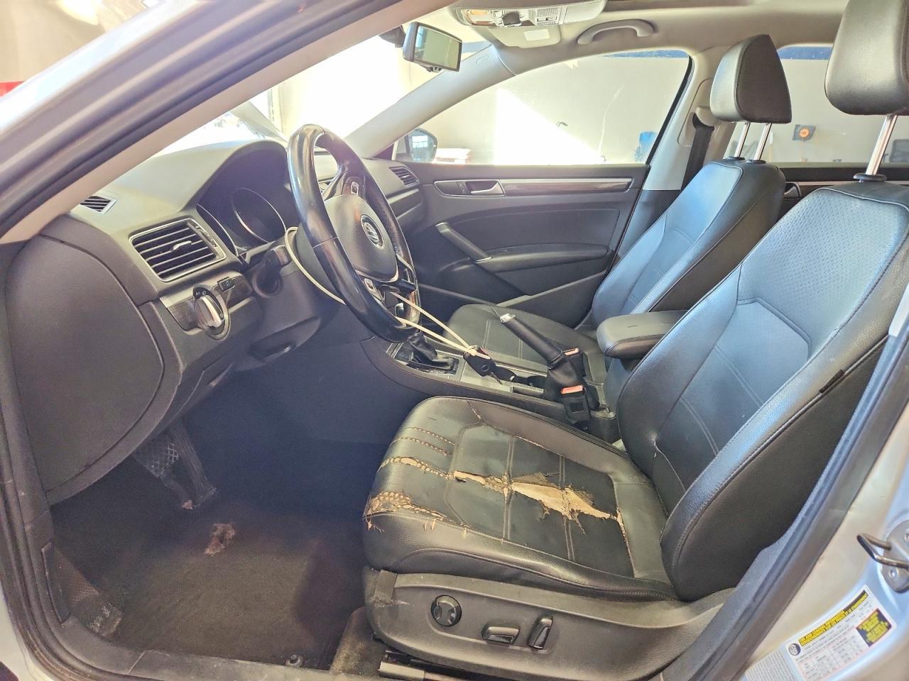 2016 Volkswagen Passat se