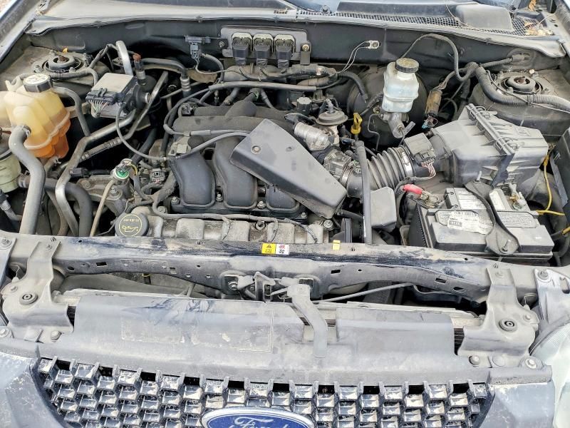 2005 Ford Escape xlt