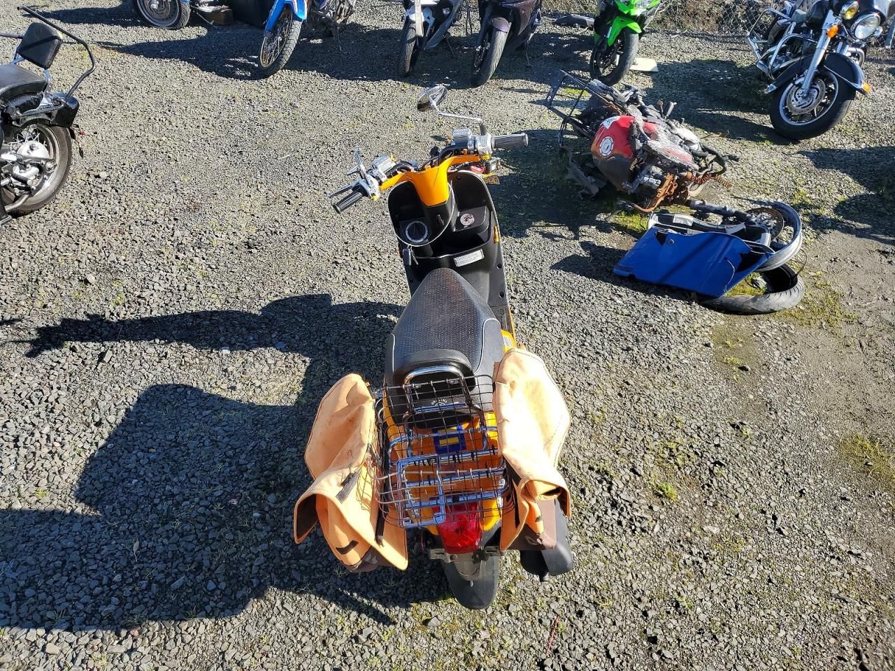 2021 Genuine Scooter Co. Buddy Kick