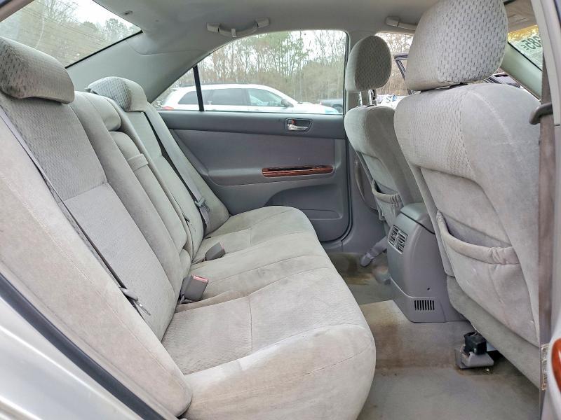 2004 Toyota Camry xle