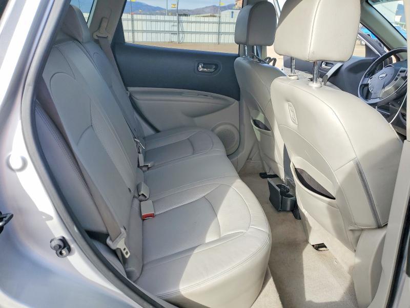 2013 Niss Rogue S AWD