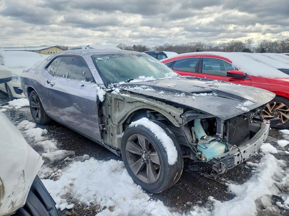 2016 Dodge Challenger sxt