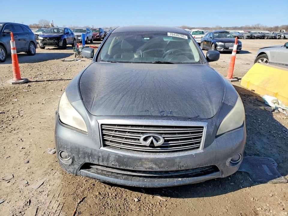 2011 Infiniti M37
