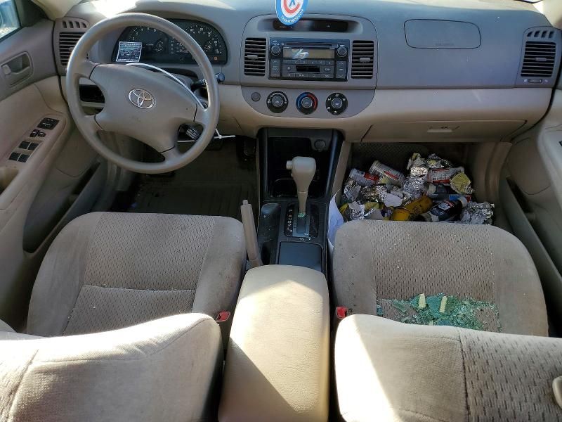 2003 Toyota Camry le