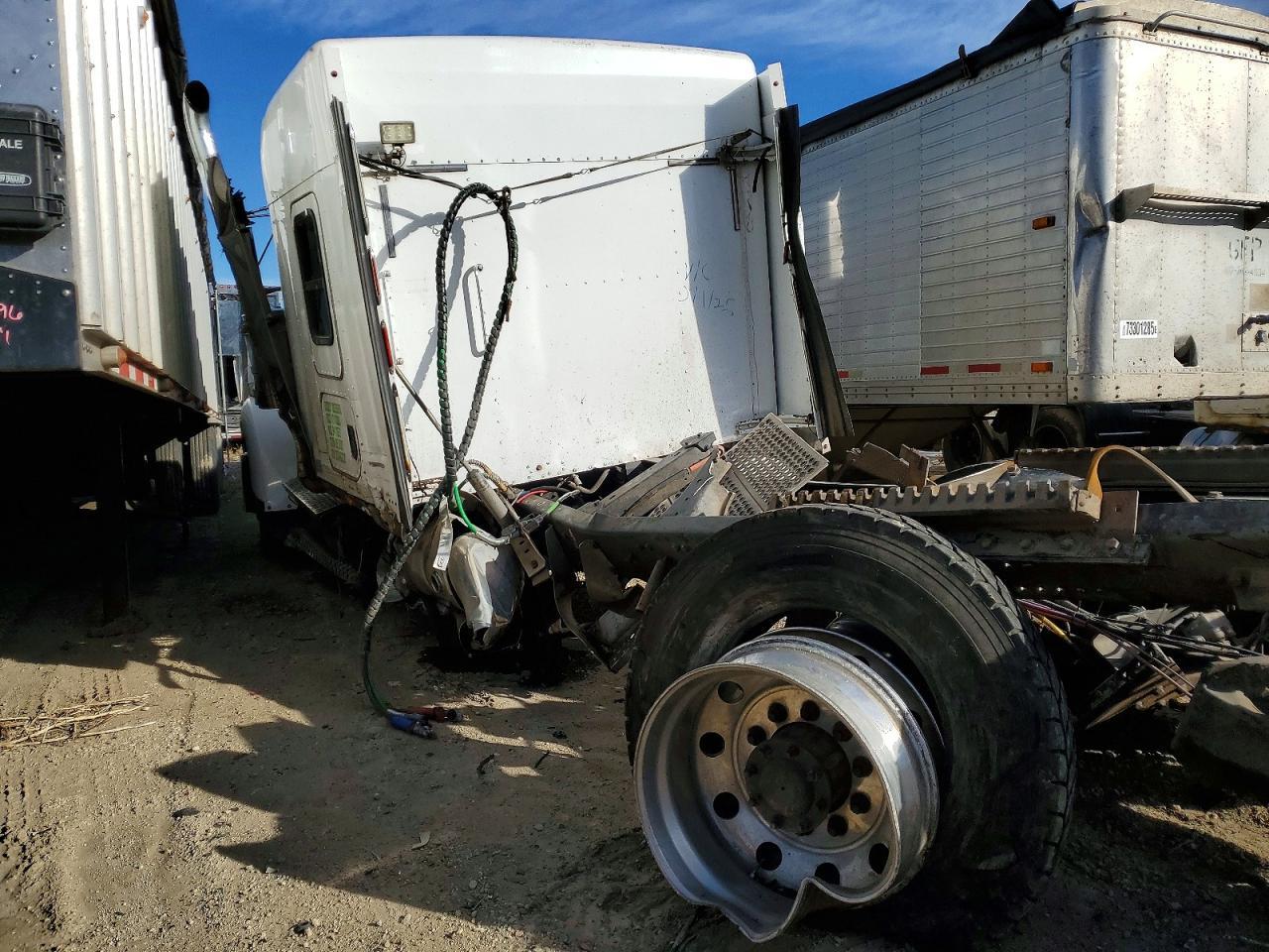 2013 Kenworth W900 Semi Truck