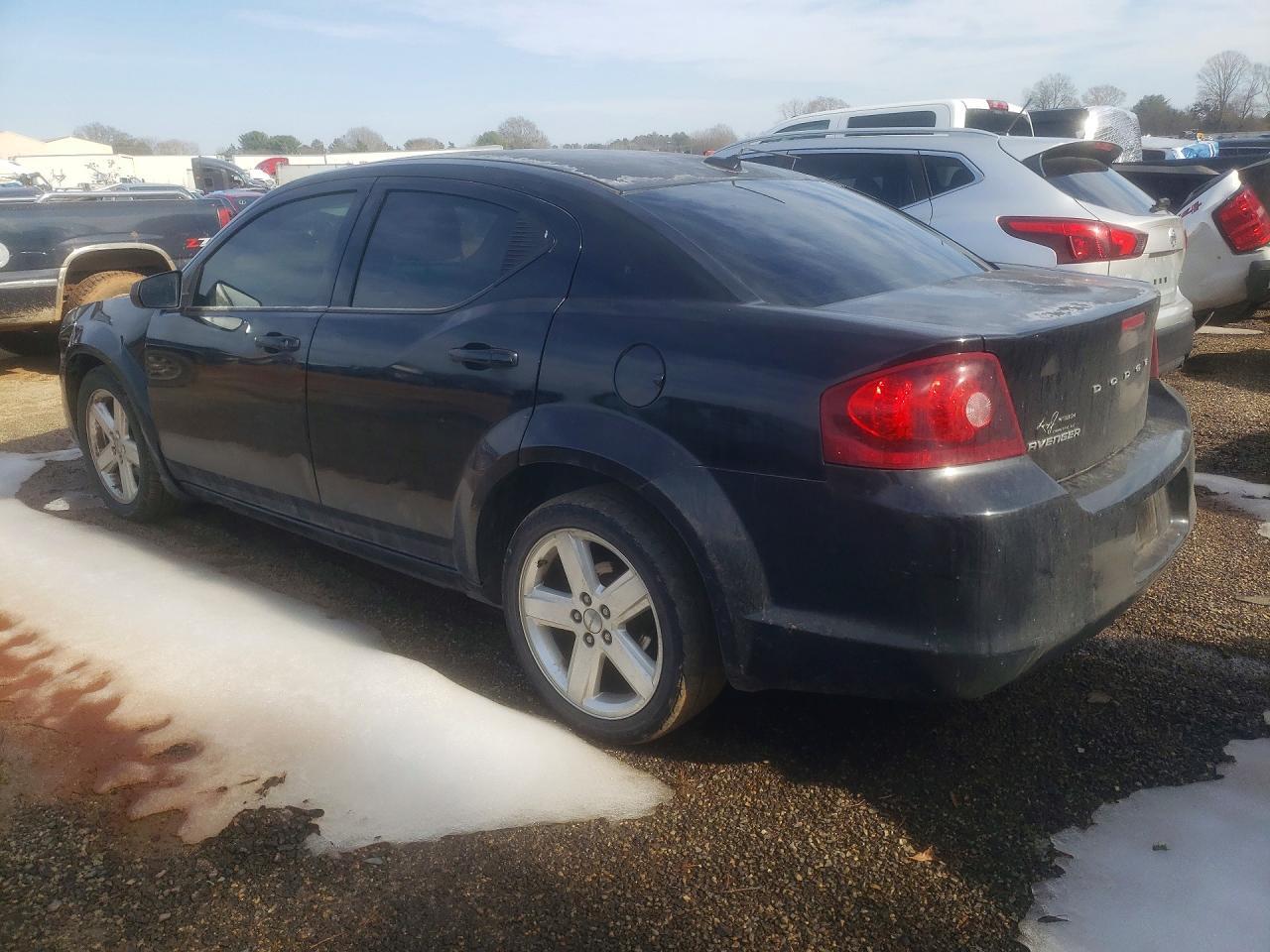2013 Dodge Avenger se