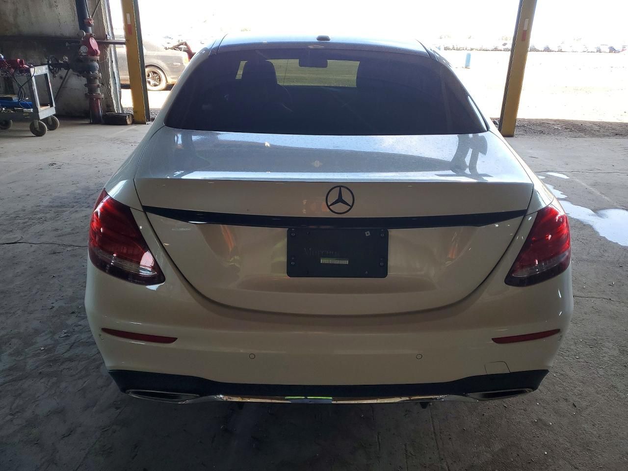 2017 Mercedes-Benz E 300