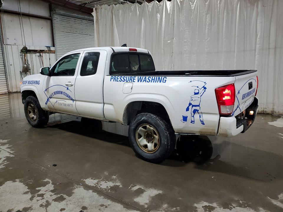 2017 Toyota Tacoma sr