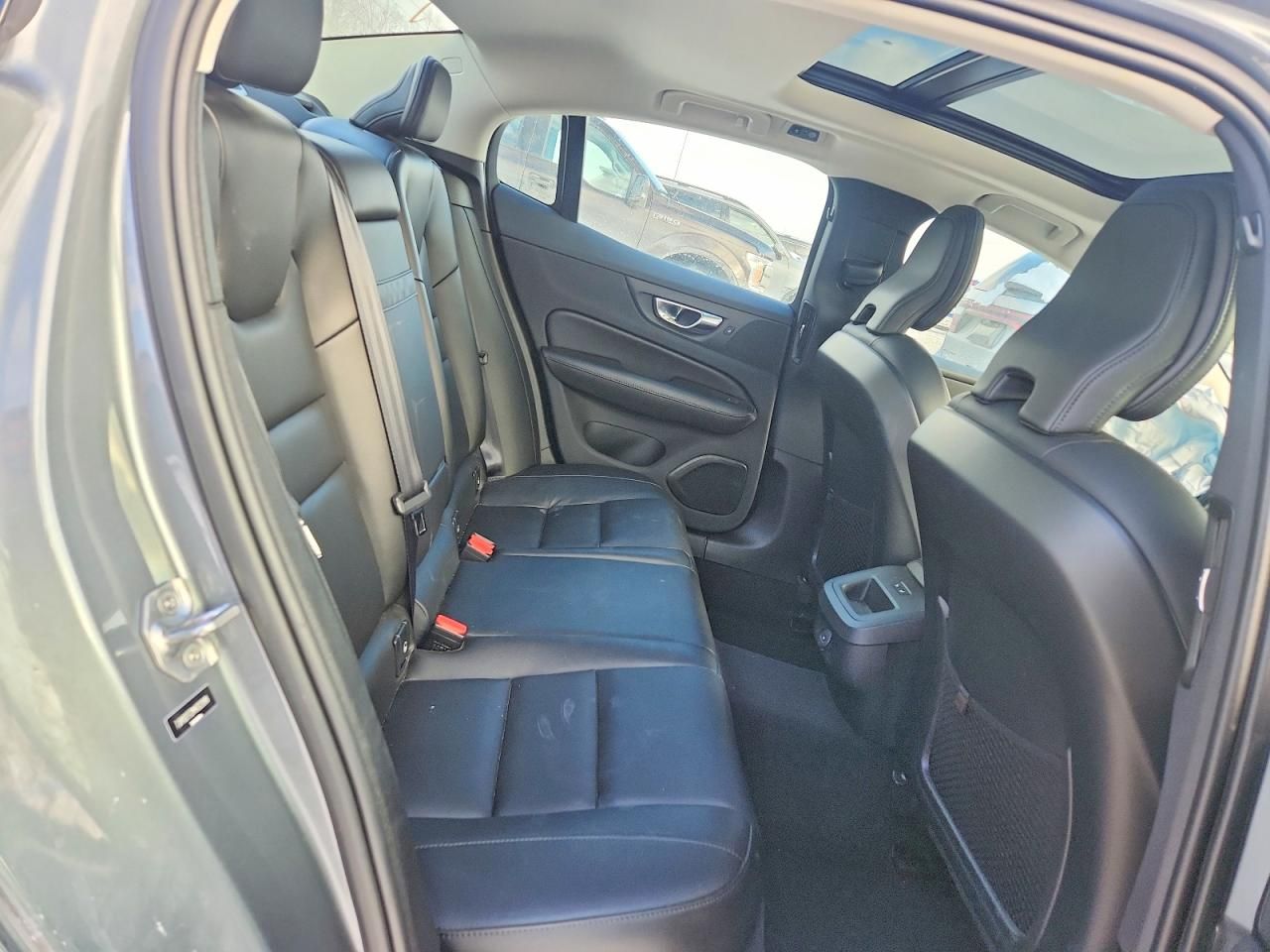 2021 Volvo S60 T5 Momentum