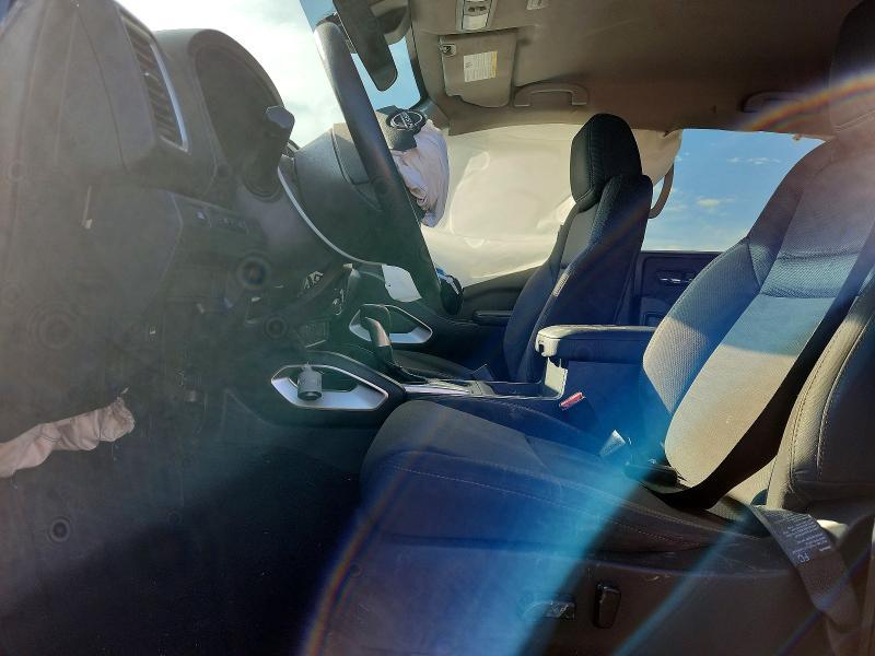 2022 Nissan Frontier s