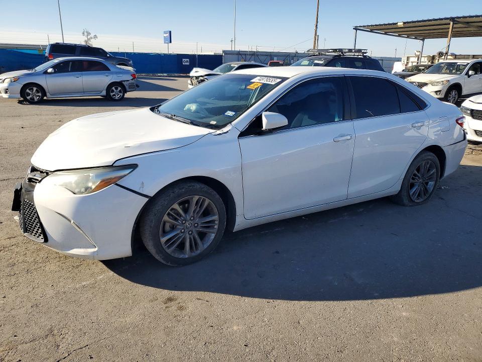 2016 Toyota Camry le