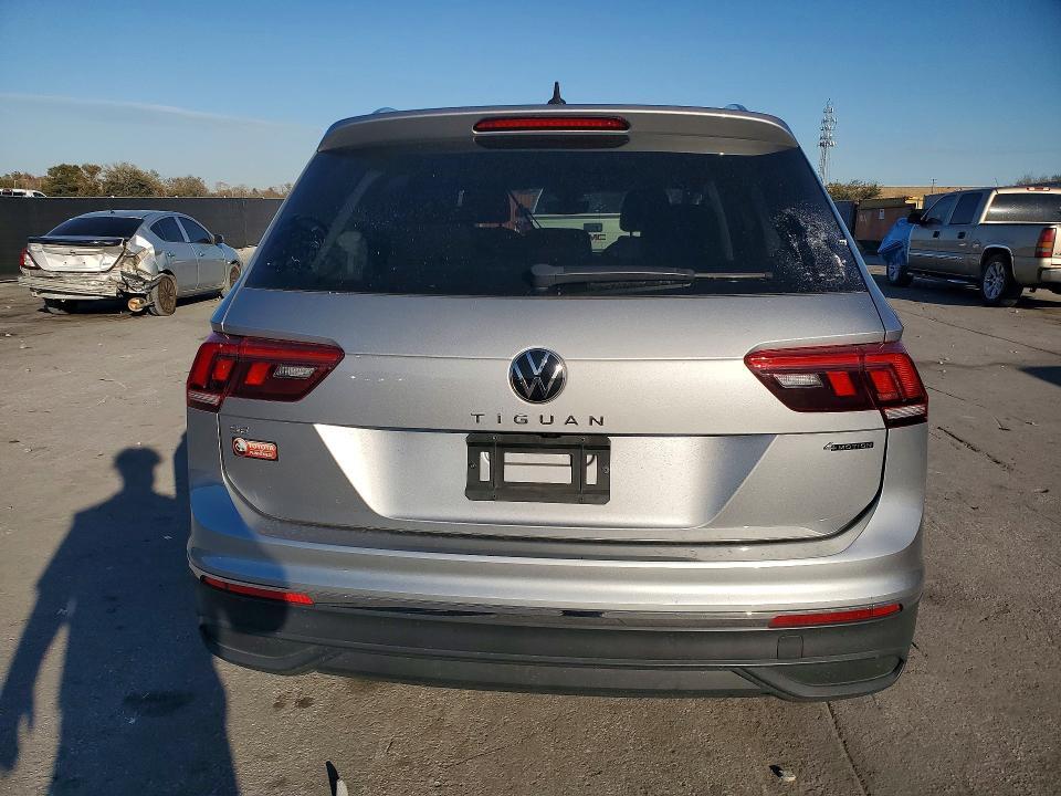 2022 Volkswagen Tiguan se
