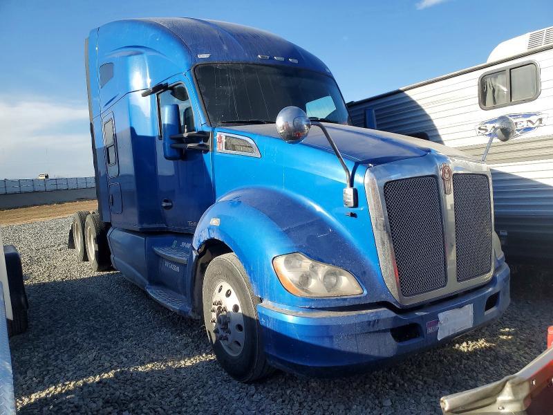 2015 Kenworth Constructi-Semi Truck