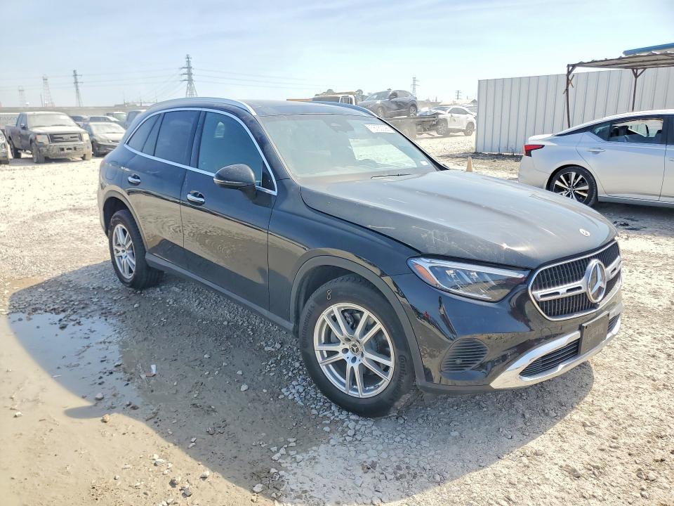 2025 Mercedes-Benz Glc 300