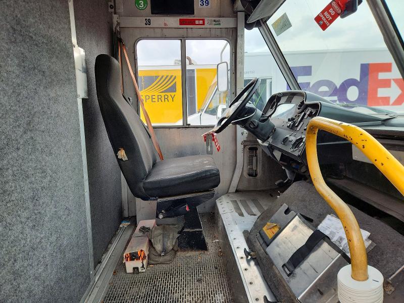 2013 Ford F59 Delivery Van