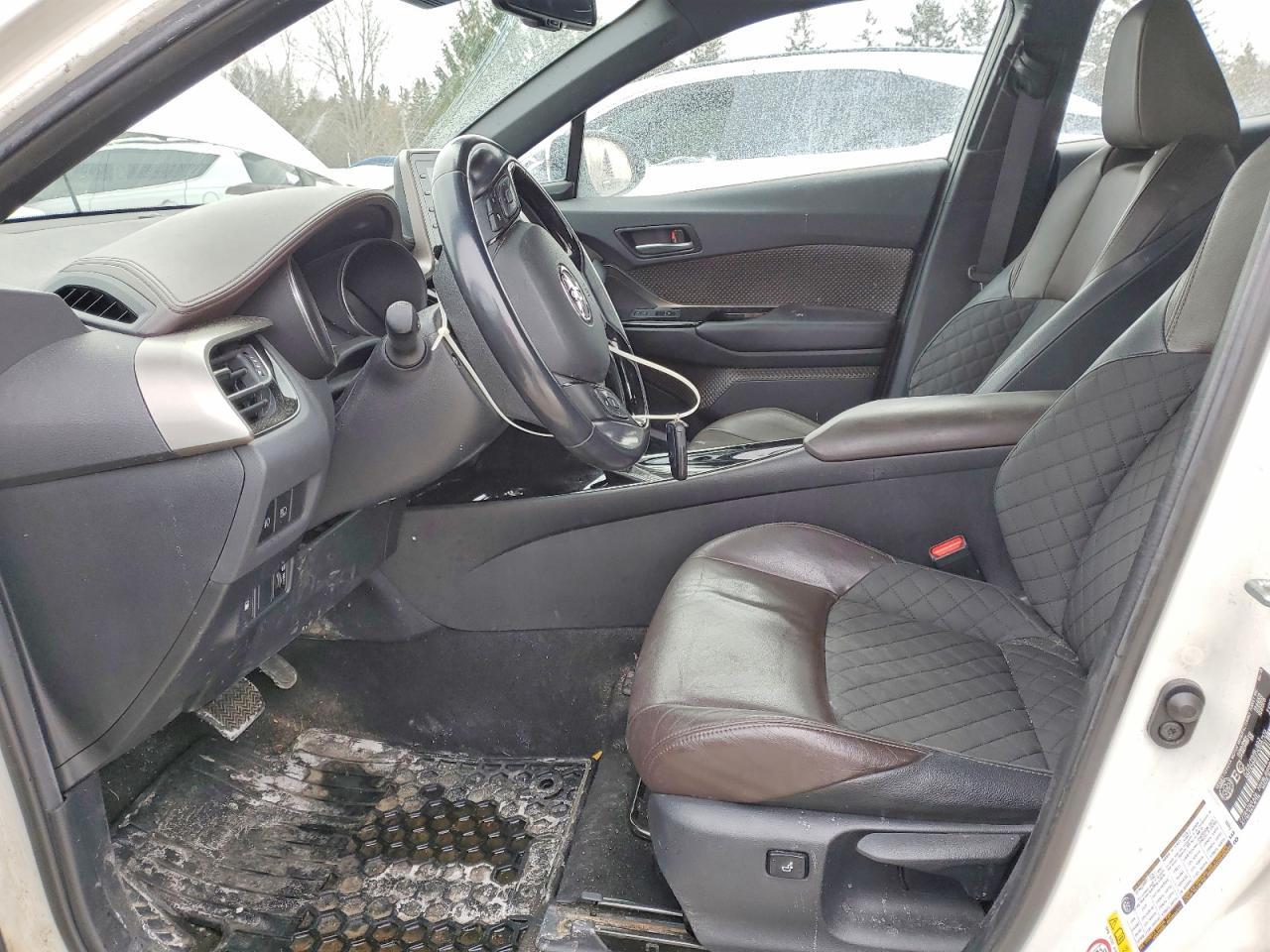 2019 Toyota C-hr xle