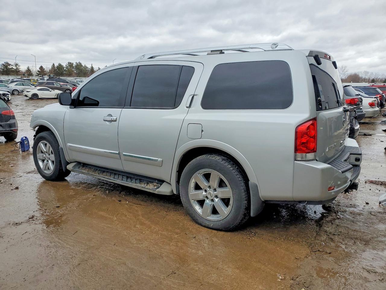 2012 Nissan Armada sv