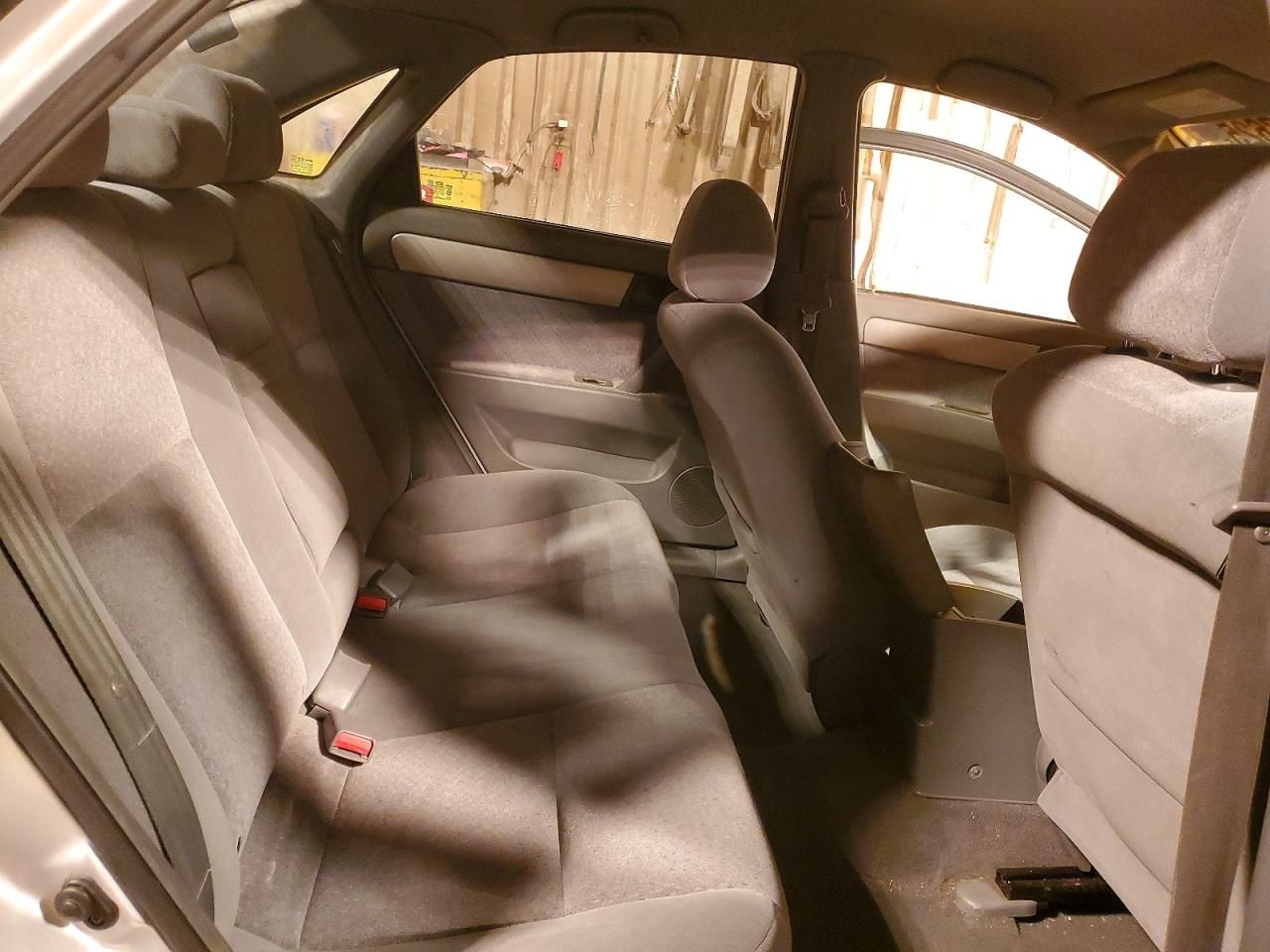 2004 Suzuki Forenza s