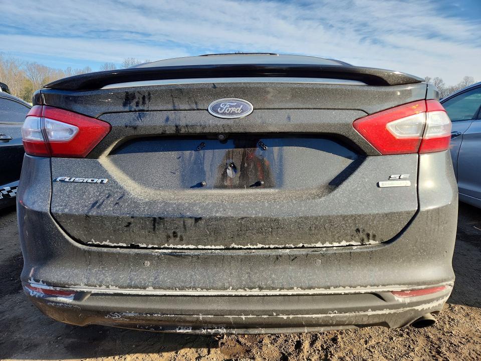 2016 Ford Fusion se