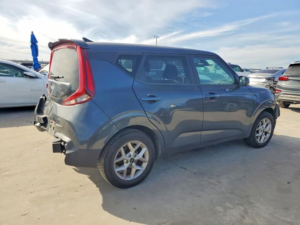 2022 KIA Soul lx