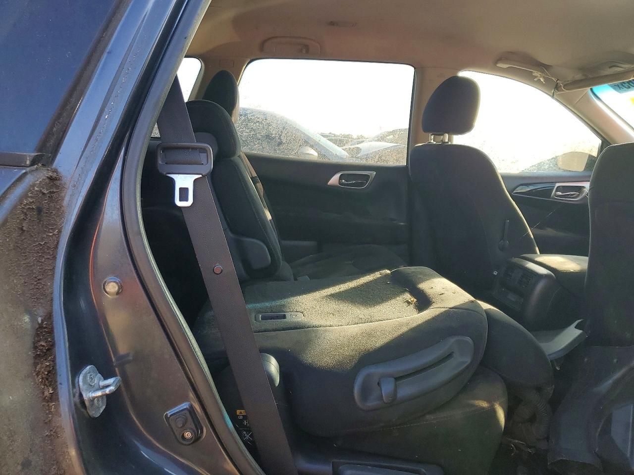 2014 Nissan Pathfinder s