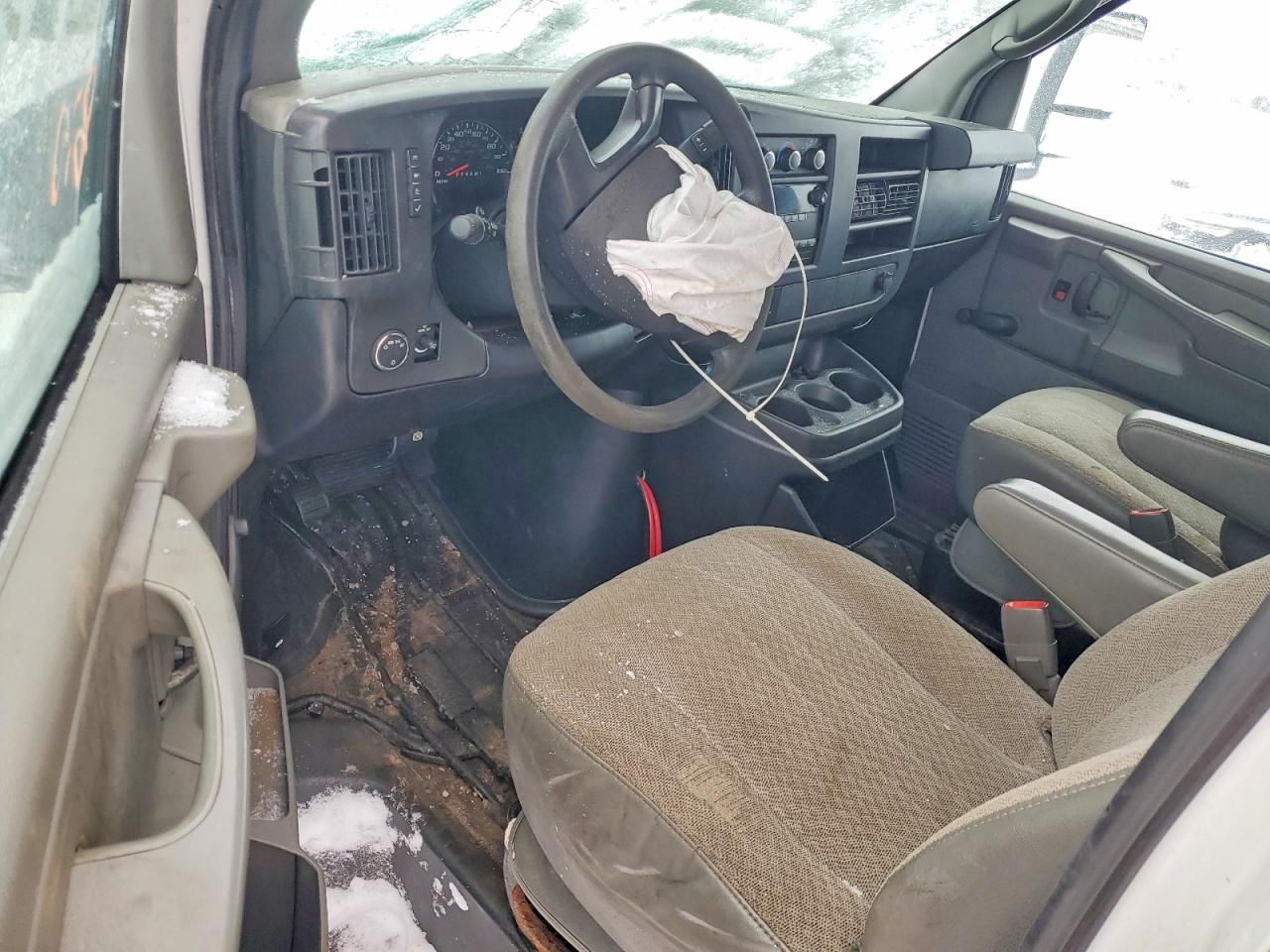 2012 Chevrolet Express BOX Truck