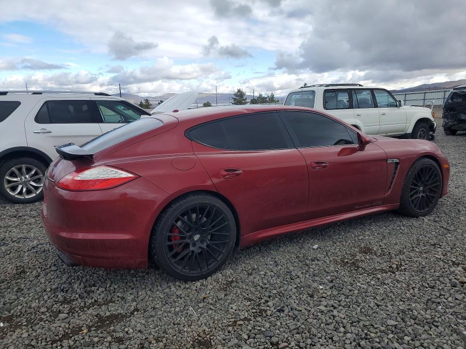 2013 Porsche Panamera gts