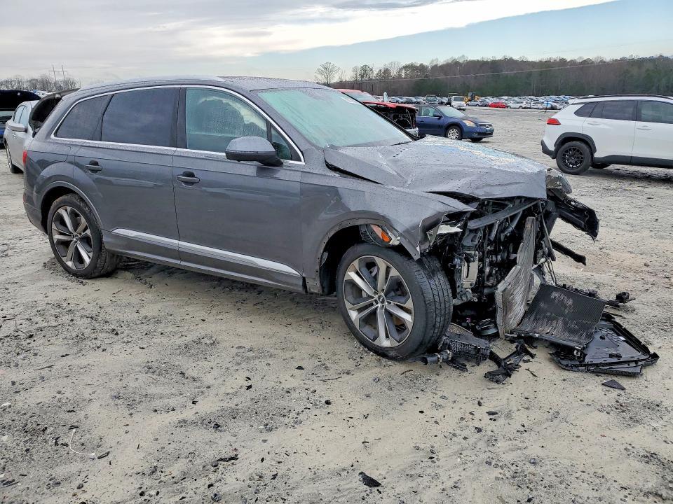2020 Audi Q7 Prestige