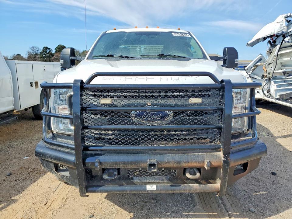 2019 Ford F450 Duty Super Utility / Service Truck