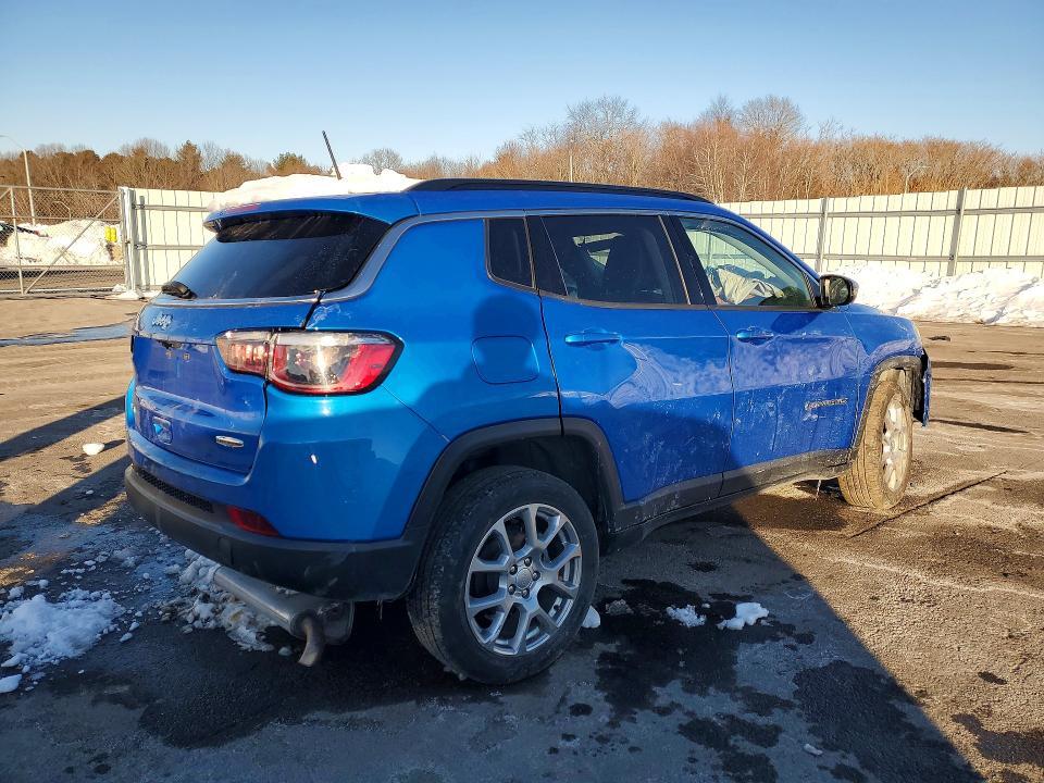 2022 Jeep Compass Latitude lux