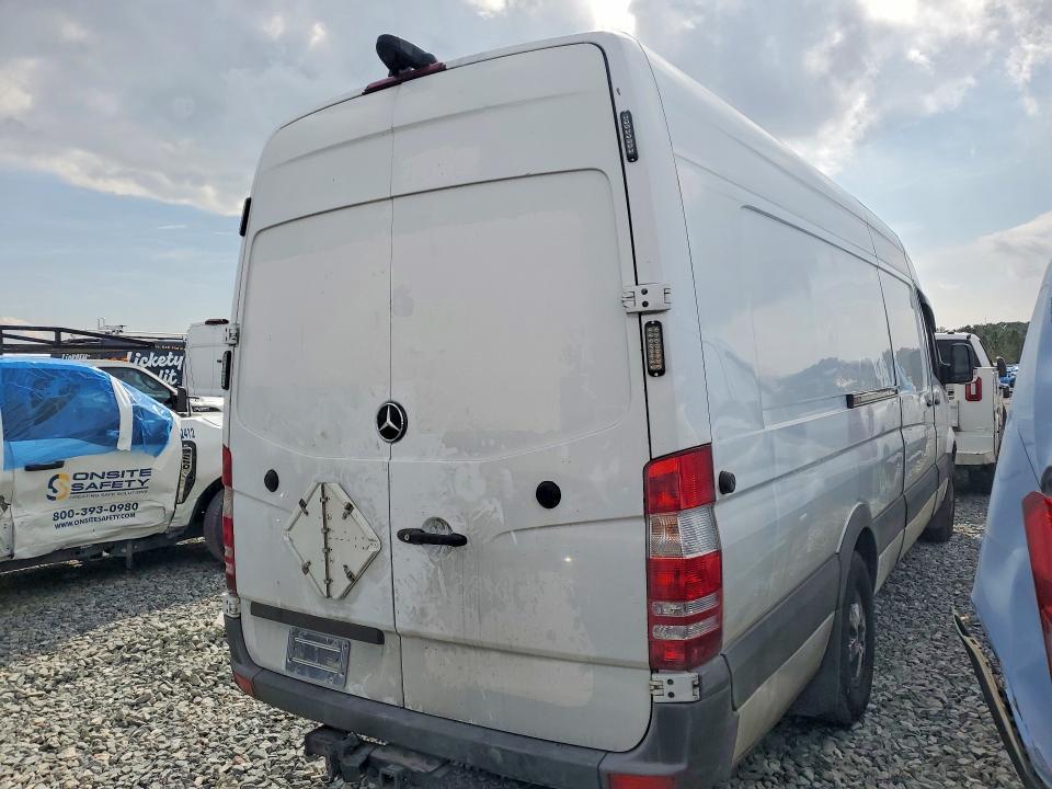 2017 Mercedes-Benz Sprinter 2500 Utility / Service van