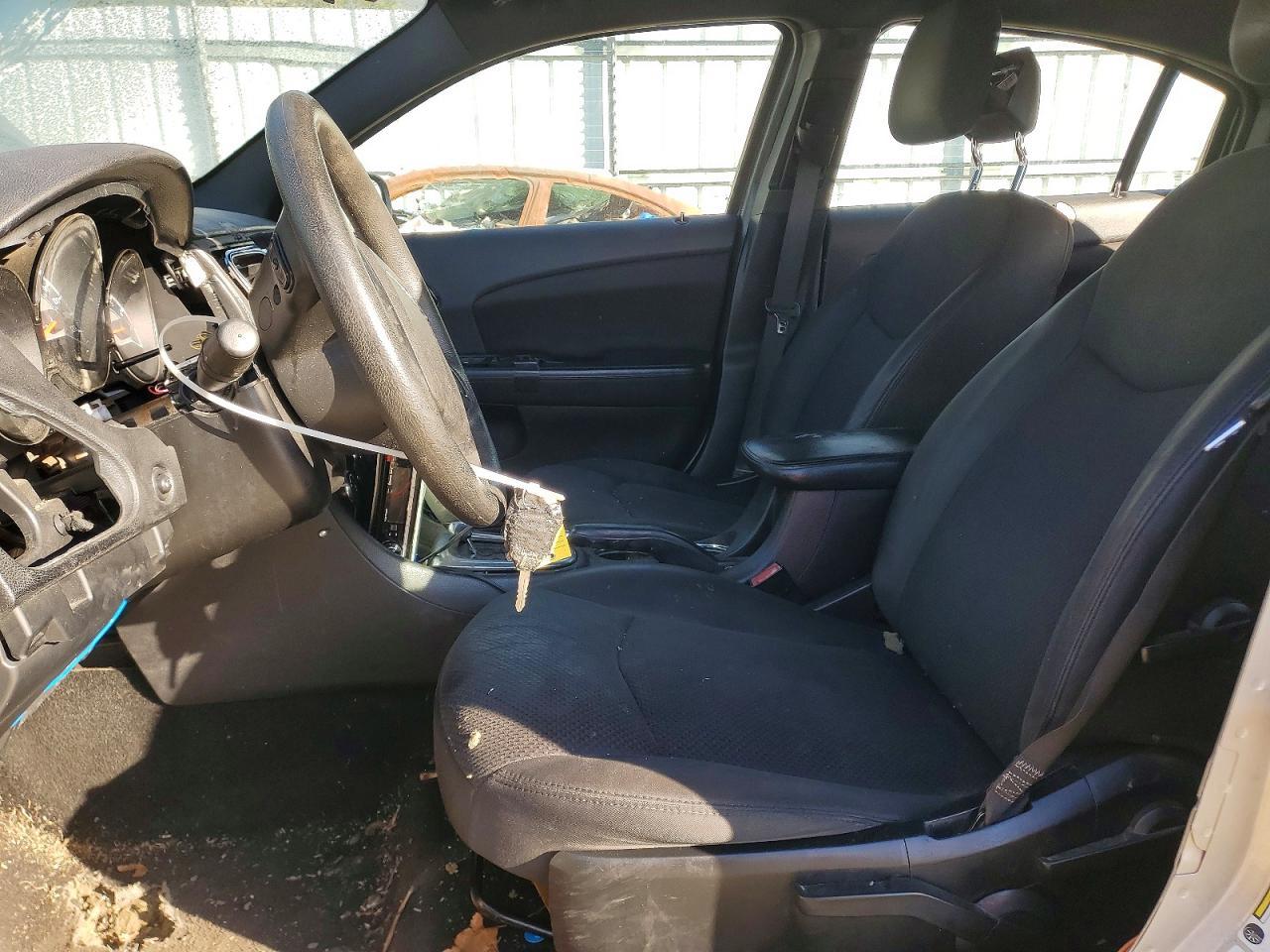 2014 Chrysler 200 lx
