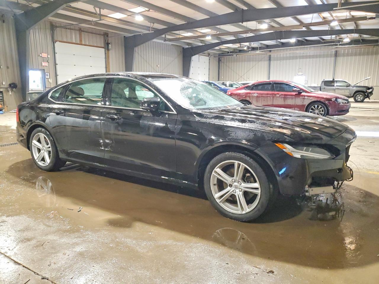 2018 Volvo S90 T5 Momentum