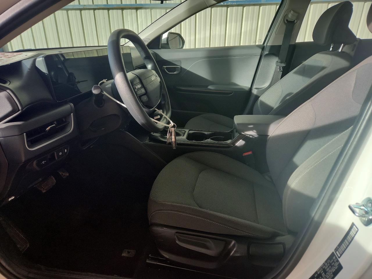 2025 KIA K4 lx
