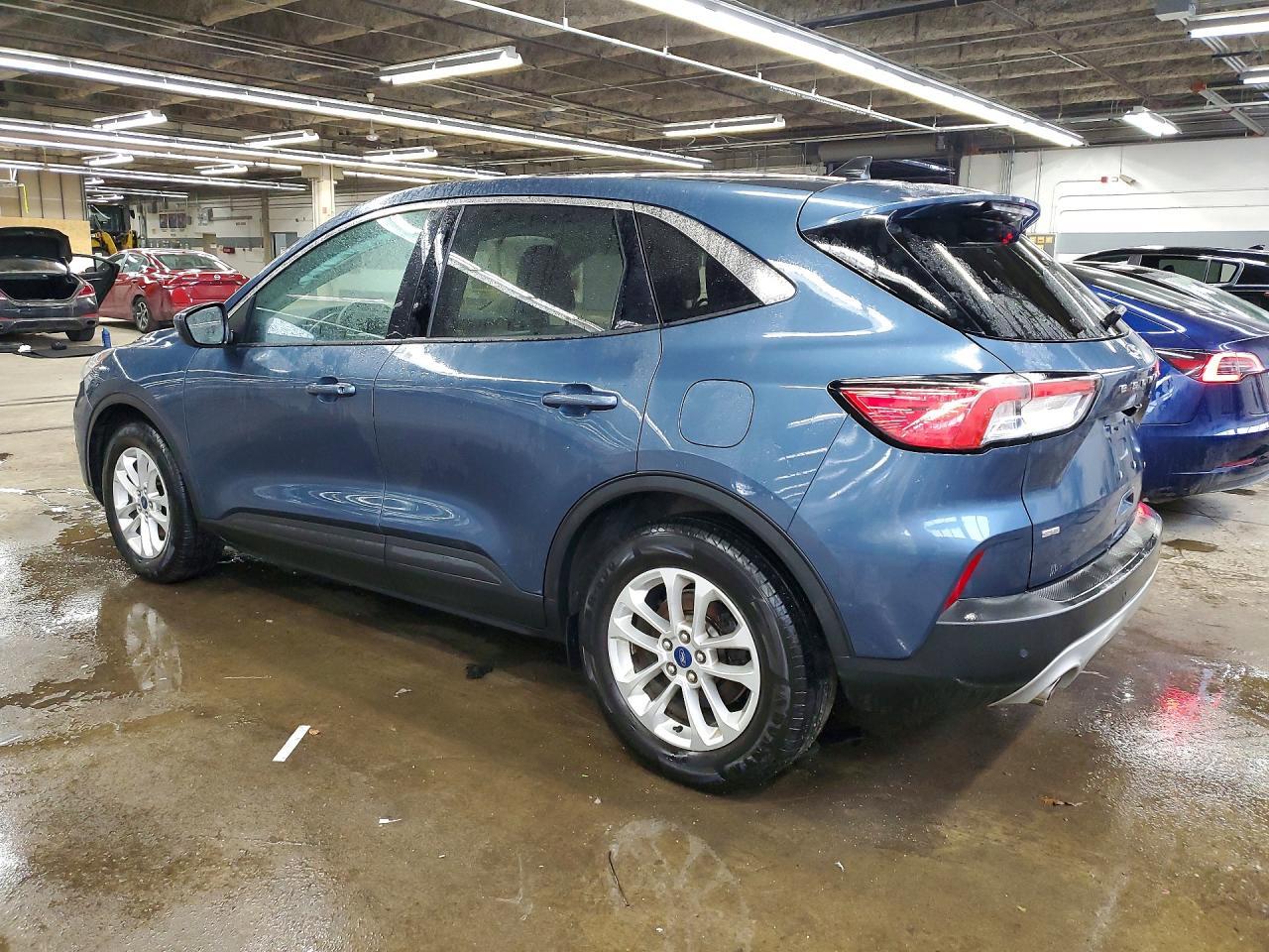 2020 Ford Escape se