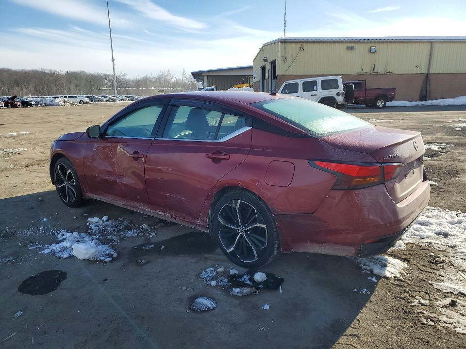2024 Niss Altima