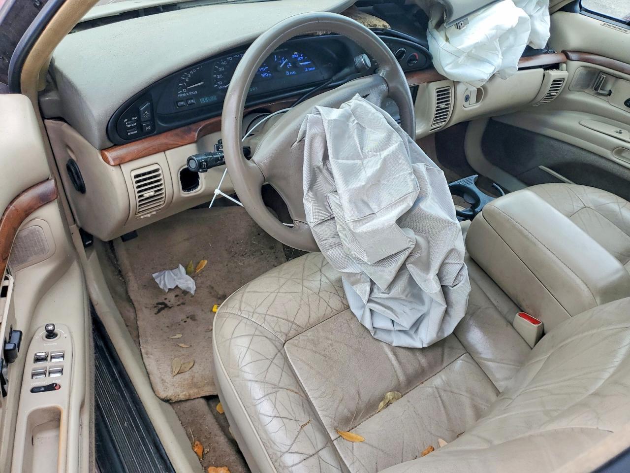 1999 Oldsmobile 88 Base