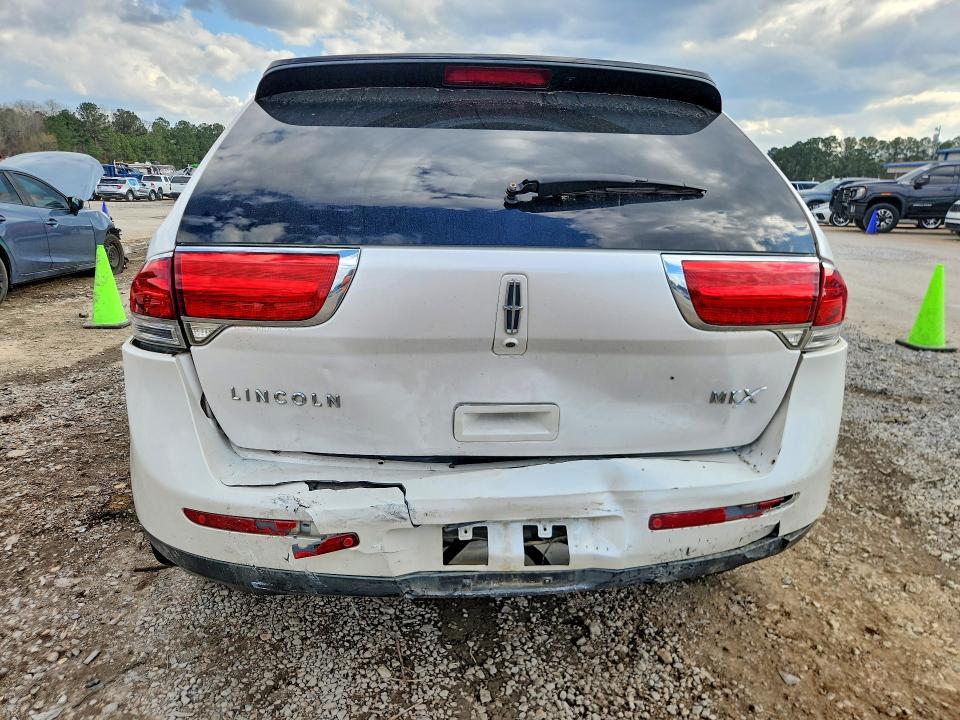 2013 Lincoln Townhouse MKX