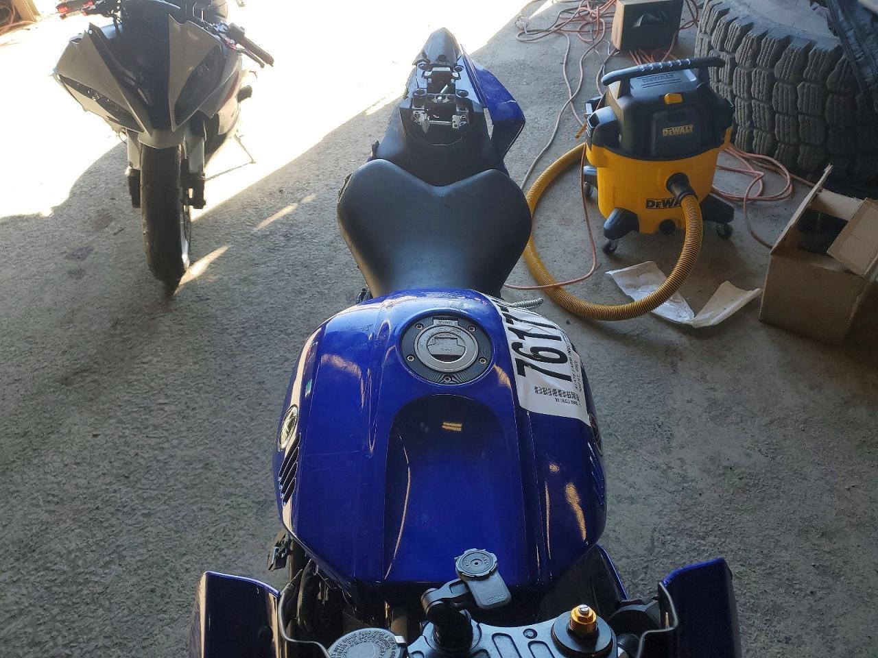 2025 Yamaha YZFR7
