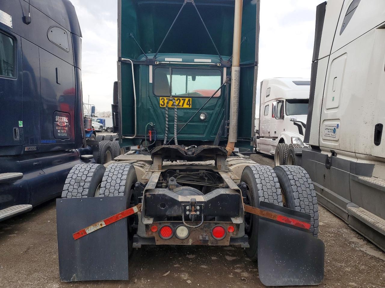 2018 Mack CXU613 Semi Truck