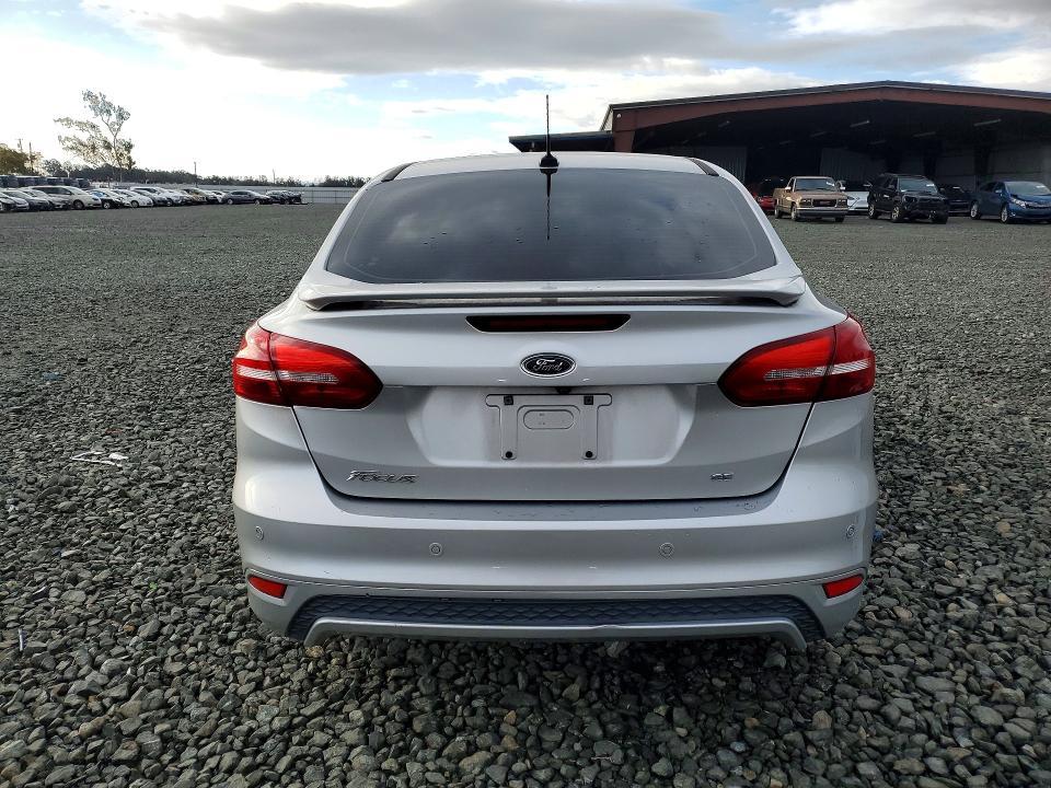 2016 Ford Focus se