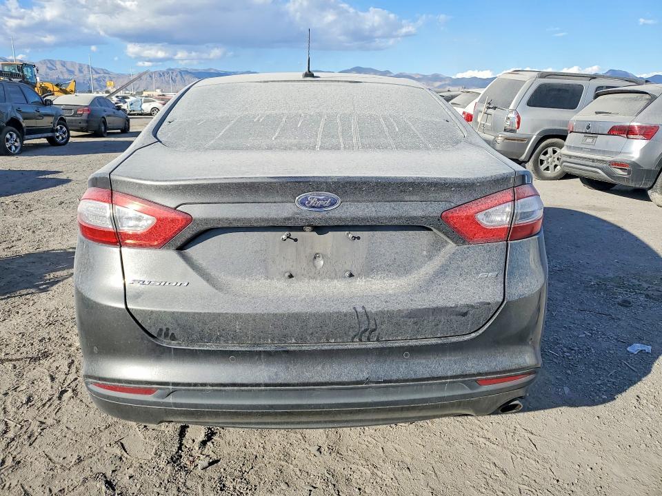 2016 Ford Fusion se