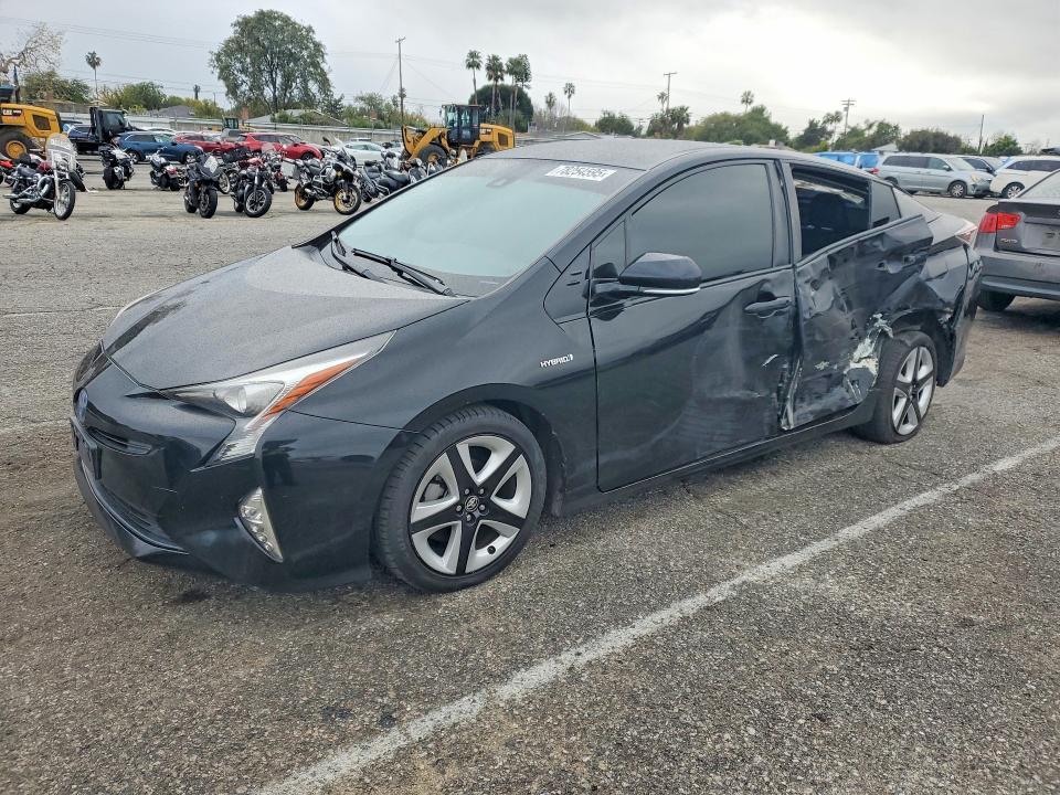 2017 Toyota Prius Three Touring