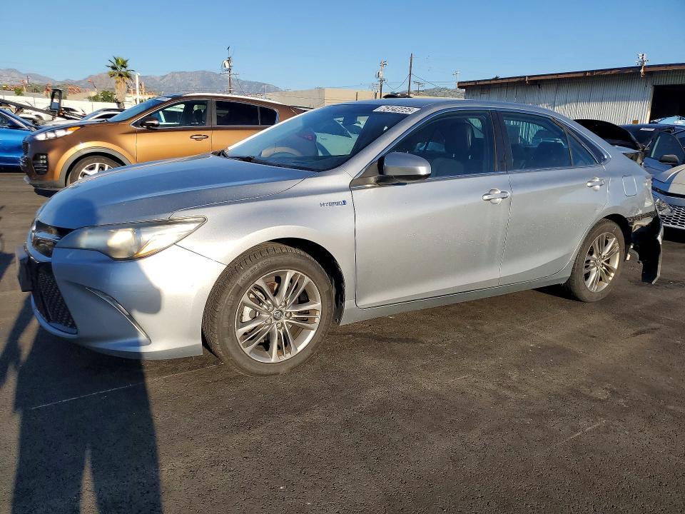 2016 Toyota Camry Hybrid