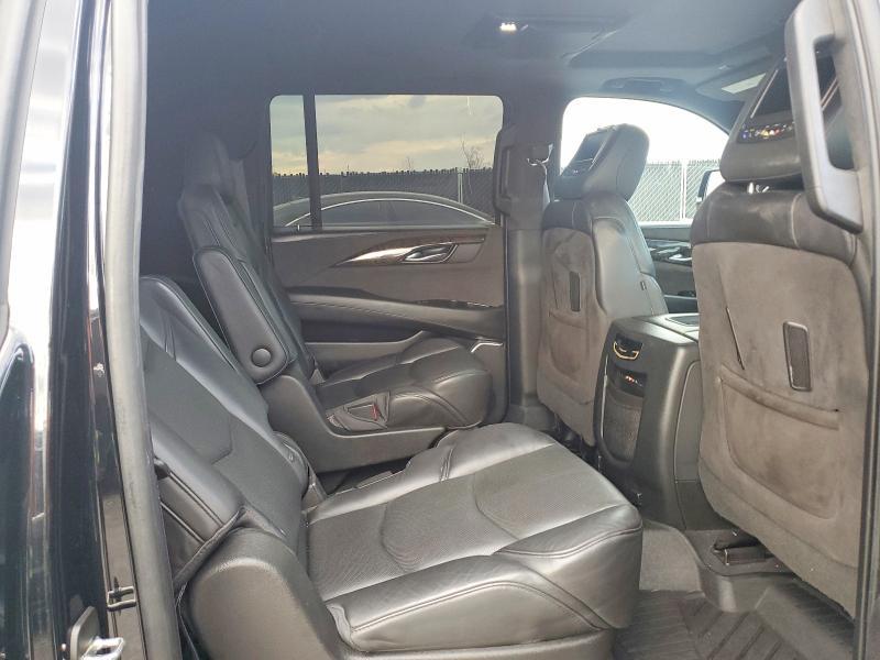 2016 Cadillac Escalade esv Platinum
